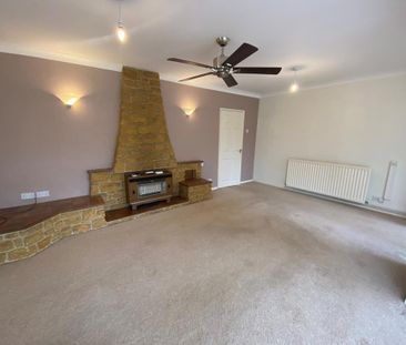 3 bedroom bungalow to rent - Photo 3