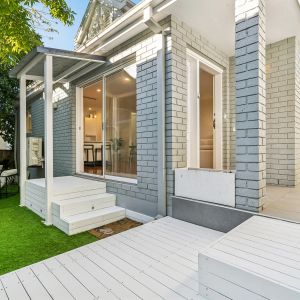 Beautifully Renovated Freestanding Home in a Prime Location - Photo 3