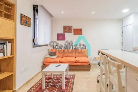 Alquiler de piso en Calle Muñoz Degraín - Photo 2