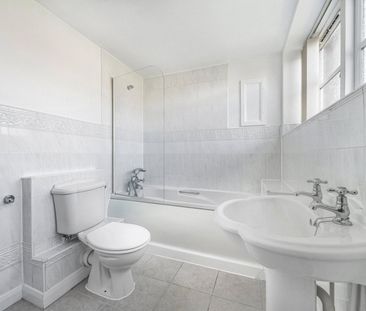 Fleming Way, Exeter, Devon, EX2 - Photo 3