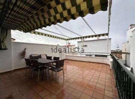 Alquiler de chalet adosado en Calle Topacio s/n - Photo 4