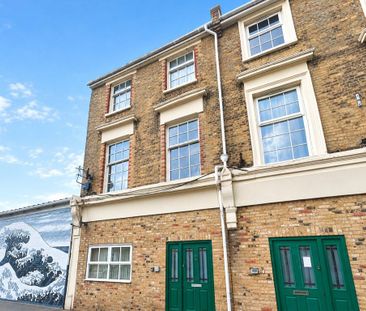 3 bedroom flat to rent - Photo 6