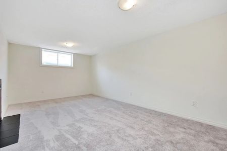 For Lease - 165 Overberg Way, Kanata, Ontario - Photo 2