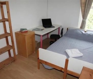 8 bedroom house share to rent - Photo 4