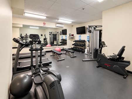 For Lease - 45 Paisley Boulevard Unit# 905, Mississauga, Ontario - Photo 5