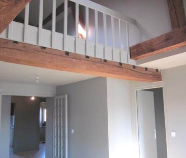 Location Appartement 4 pièces 98m² RIVES 38140 - Photo 4