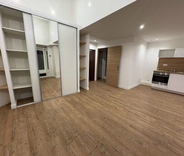 Location Appartement 2 pièces 43m² ROUBAIX 59100 - Photo 2