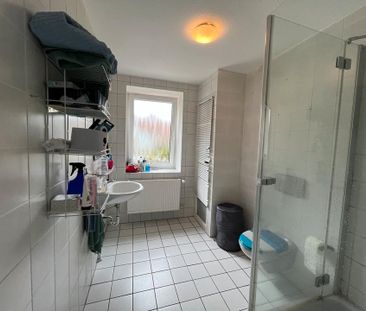 Delmenhorst: Helle 3 Zimmer Wohnung mit Einbauküche u. Stellplatz - Photo 1