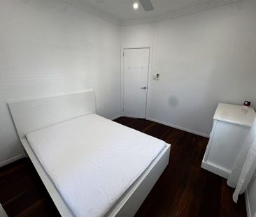 3 bedroom house furnished gardener included - Photo 4