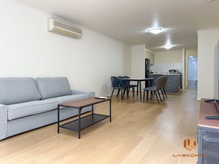 West Melbourne - Photo 3