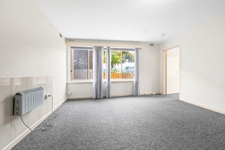 5/12 Eltham Street, Flemington VIC 3031 - Photo 5
