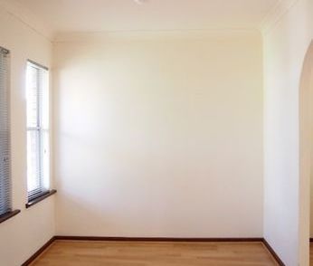 Spacious 2-Bedroom Homette in a Quiet Cul-de-Sac! - Photo 1