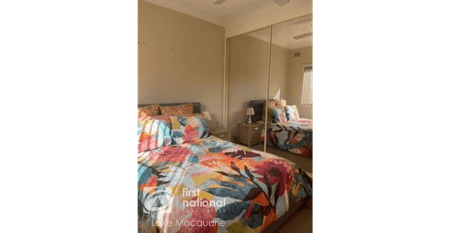 Neat and Tidy 3 Bedroom Home - Photo 5