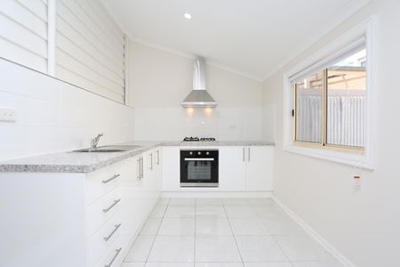 13 Shelley Street, Richmond VIC 3121 - Photo 2