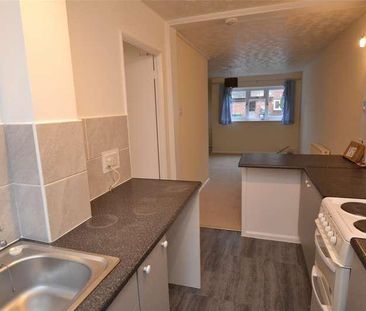 Maple Close, Hardwicke, Gloucester, GL2 - Photo 5