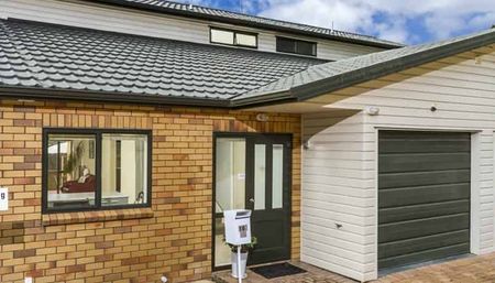 Modern Living in Birkdale with Sunny Views! - Photo 5