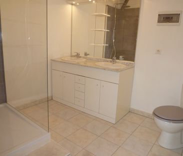 Location Maison 6 pièces 121m² COGNAC 16100 - Photo 6