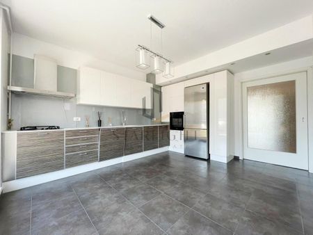 Dorobanti rent | Elegant 3-bedroom Duplex | Parking included - Fotografie 4