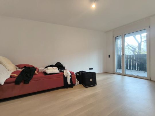 Pauschalmiete - Moderne 3-Zimmer-Wohnung mit großzügigem Balkon und stilvoller Ausstattung - Gute Infrastruktur - Abstellraum - Photo 1