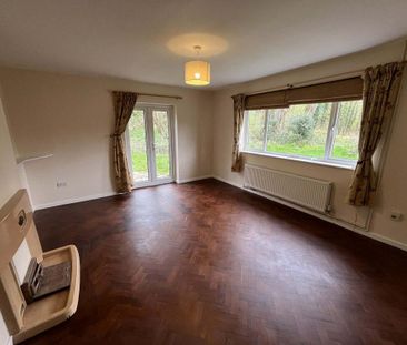 2 bedroom detached bungalow to rent - Photo 3