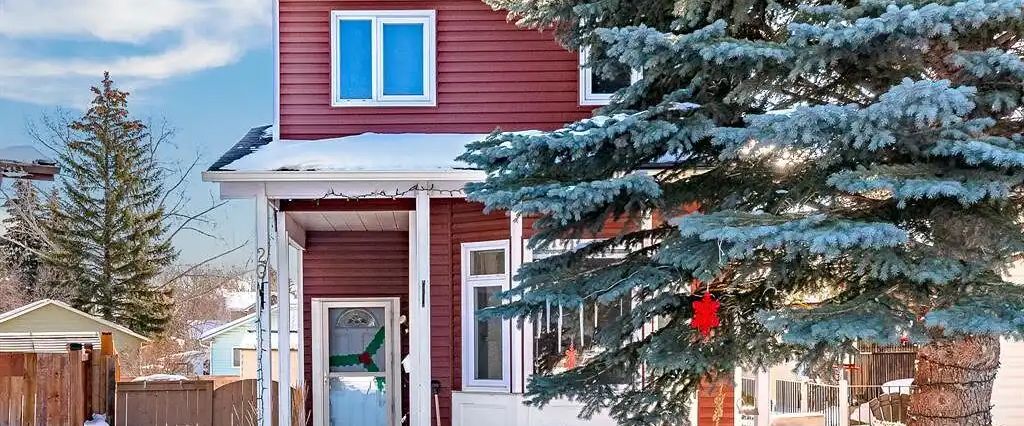 3 Bedroom, 1.5 Bath, Single Family House in Mackenzie Lake Area — 3 Bedrooms House - Photo 1