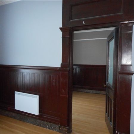 Magnifique 2 1/2 (Juillet)TOUT INCLUS rénové avec cachet antique! 158 Frontenac #36, Sherbrooke J1H 1J9 - Photo 1