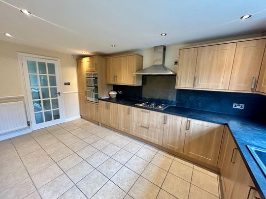 3 bedroom House To Let - Photo 1