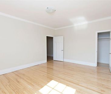 5010 Rue Sherbrooke O. - Photo 3