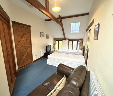 2 bedroom semi-detached house to rent - Photo 4