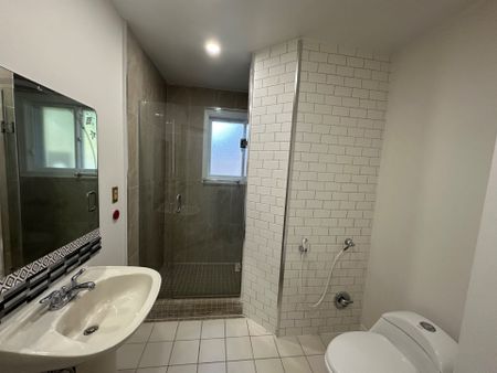 For Lease - 1252 Mont Clair Drive Unit# Main Floor, Oakville, Ontario - Photo 3