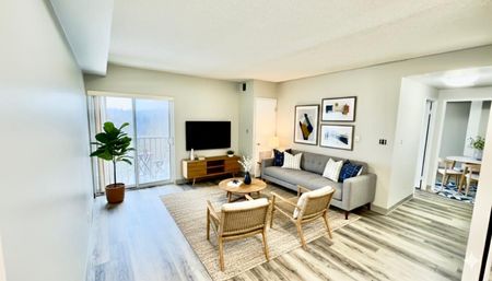 For Lease - 274 Erb Street Unit# 804, Waterloo, Ontario - Photo 2