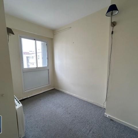 Location Appartement 3 pièces 71m² ROYAN 17200 - Photo 1