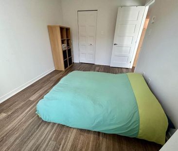 Cession de bail Longueuil - 3 1/2 (1 ch + bureau) - Lumineux - Plus... - Photo 1