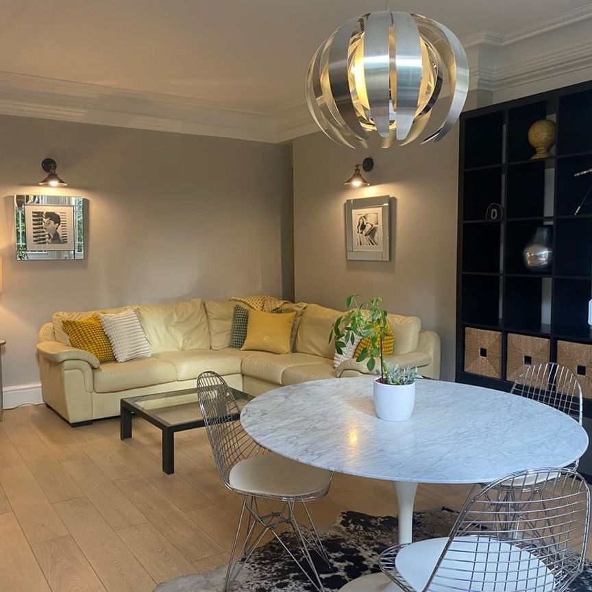 2 Bed Flat, Abbey Road, NW8 - Photo 1