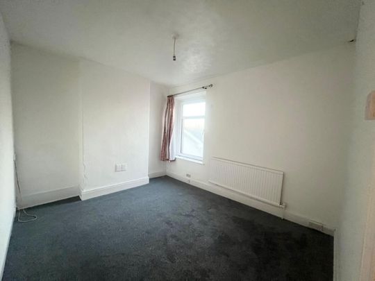 Main Street, Barry - Photo 1