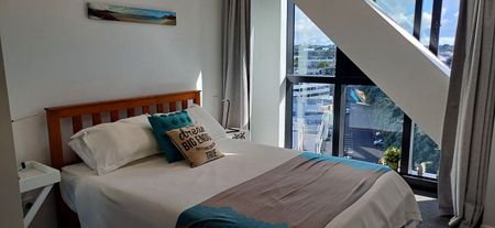 New Studio Apartment - fully furnished. - Photo 3
