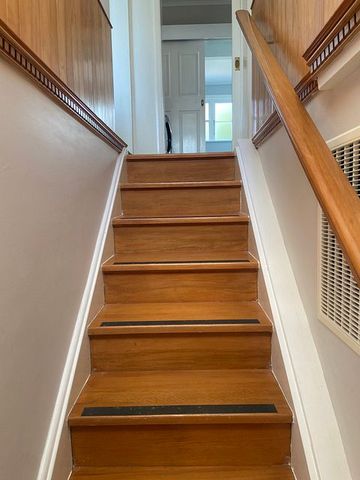 Beautiful home with harbour views - Photo 2