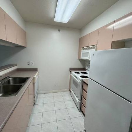 Vancouver W 2bed2bath Apartment - Photo 1