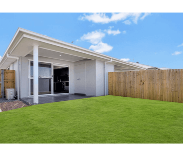Modern 2 Bedroom Duplex in Promenade Estate - Photo 6