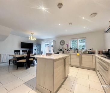 Truesdales, Ickenham, UB10 - Photo 6