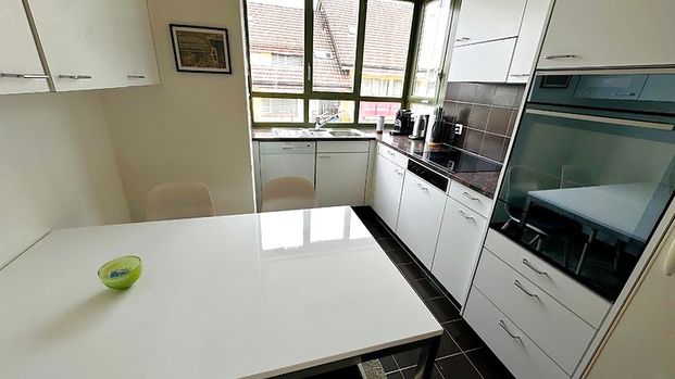 4½ Zimmer-Wohnung in Adliswil (ZH), möbliert, auf Zeit - Photo 1