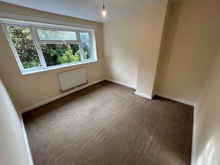 Surfeit Hill Road, Cradley Heath, West Midlands, B64 - Photo 2