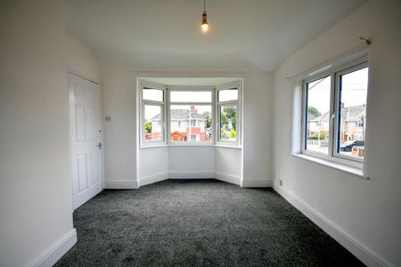 3 bedroom semi-detached house to rent - Photo 2