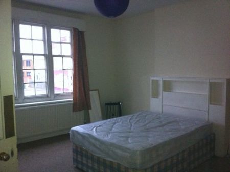 6/7 bedroom property available near Kingston Uni - Photo 4