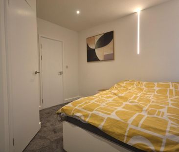 1 bedroom Flat To Let - Photo 4
