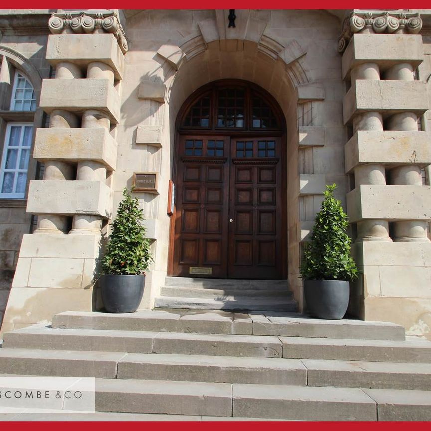 Shire Hall Allt-Yr-Yn - Photo 1