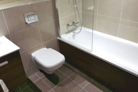 1 bedroom apartment to rent - Photo 4