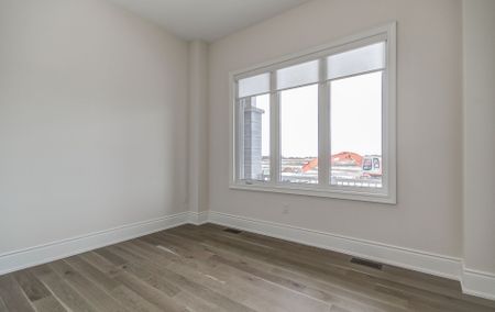 For Lease - 51 Lorrain Hand Crescent, Georgina, Ontario - Photo 5