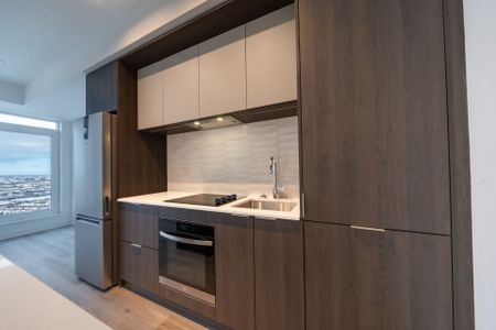 For Lease - 395 Square One Drive Unit# 3402, Mississauga, Ontario - Photo 4