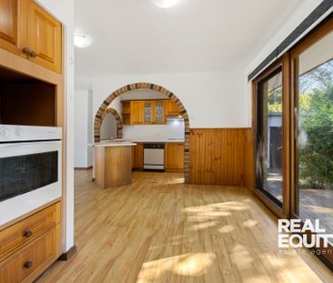 13 Quota Avenue, Chipping Norton NSW 2170 - House For Rent | Domain - Photo 6